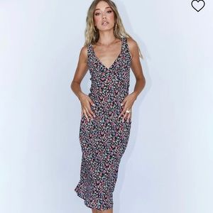 Princess Polly Delta Midi Dress Black Floral, size 6